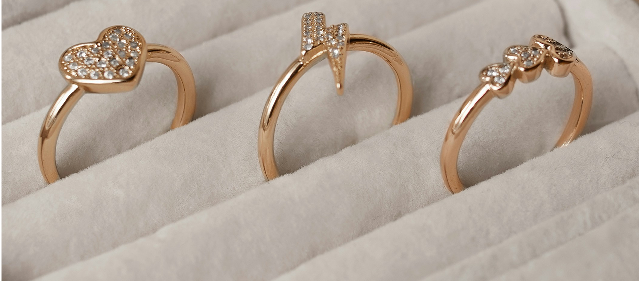 Featured ring collection